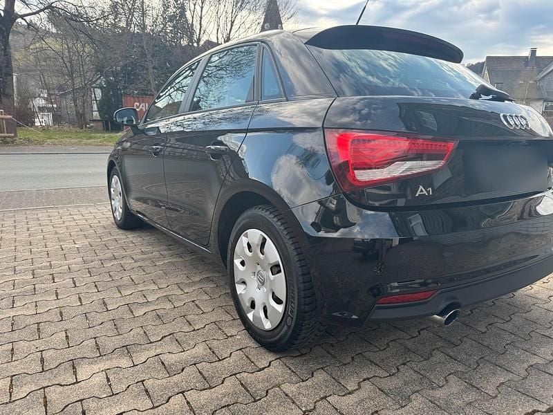 Gebraucht Audi A1 S-Line 82 PS (60 kW) 2018 Schwarz Kleinwagen