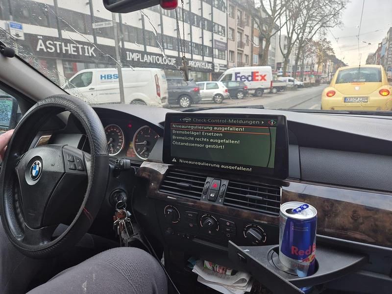 Gebraucht BMW 525 163 PS (119 kW) 2004 Silber Kombi