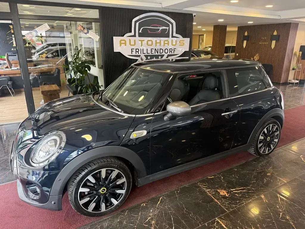 Gebraucht Mini Cooper SE 135 kW (184 PS) 2020 Schwarz Kleinwagen