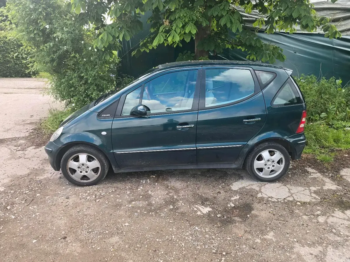 Gebraucht Mercedes A170 95 PS (69 kW) 2002 Grün Kleinwagen