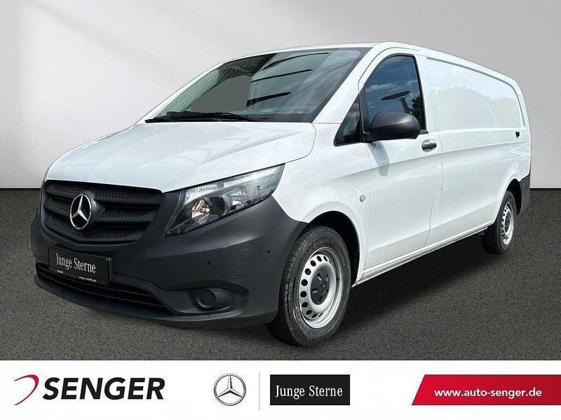 Weiß Gebraucht 2023 Mercedes Vito Van / Kleinbus | 25.764 € (Superpreis) - Bild 1/3