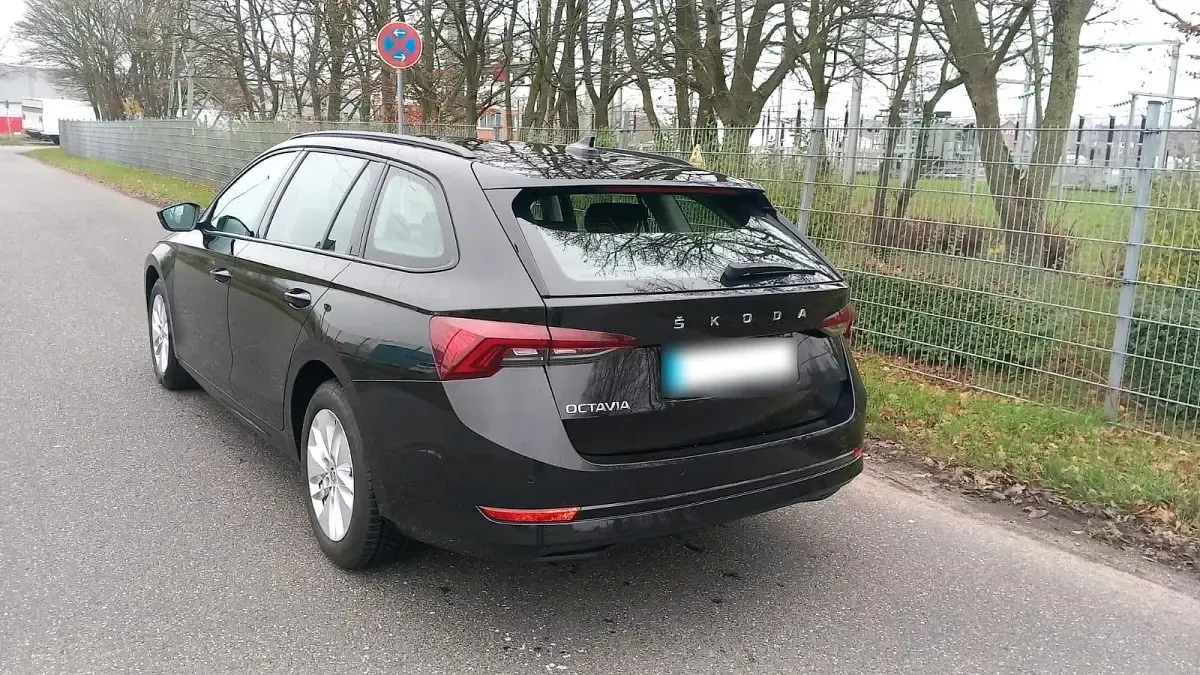 Gebraucht Skoda Octavia 116 PS (85 kW) 2020 Schwarz Kombi