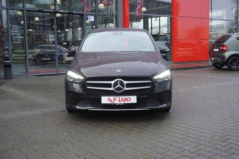 Gebraucht Mercedes B200 150 PS (110 kW) 2020 Schwarz Van / Kleinbus