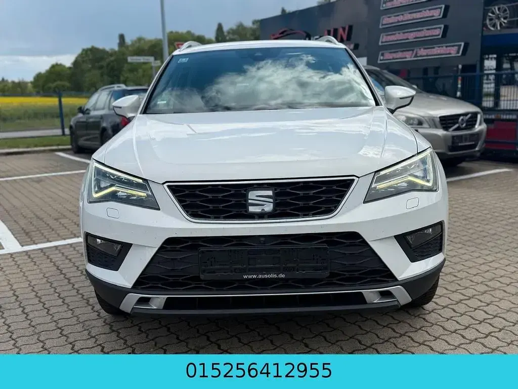 Usado Seat Ateca 4Drive 190 CV (139 kW) 2016 Blanco SUV