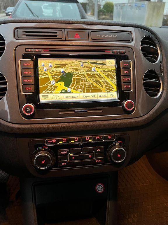 Gebraucht VW Tiguan Sport 211 PS (155 kW) 2012 Grau SUV