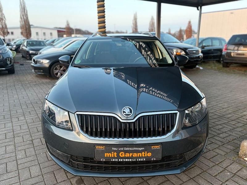 Gebraucht Skoda Octavia Joy 150 PS (110 kW) 2015 Kleinwagen