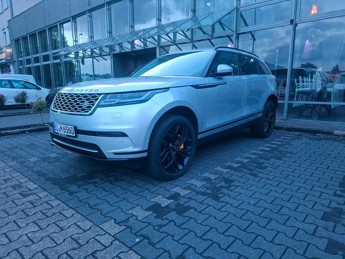 Second-hand Land Rover Range Rover Velar 300 CP (220 kW) 2018 Argintiu SUV