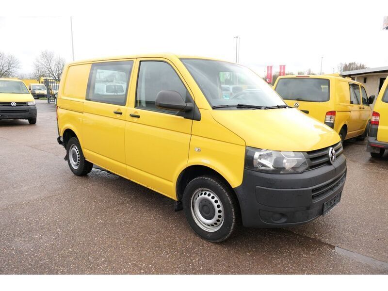 Gebraucht VW T5 84 PS (61 kW) 2013 Ginstergelb r1032 Van