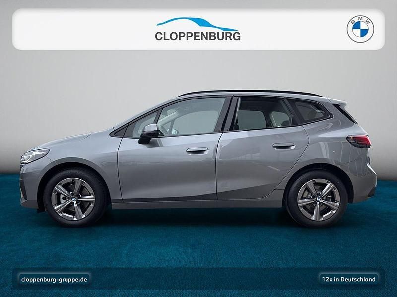 Gebraucht BMW 220 Performance 163 PS (119 kW) 2025 Grau Van / Kleinbus