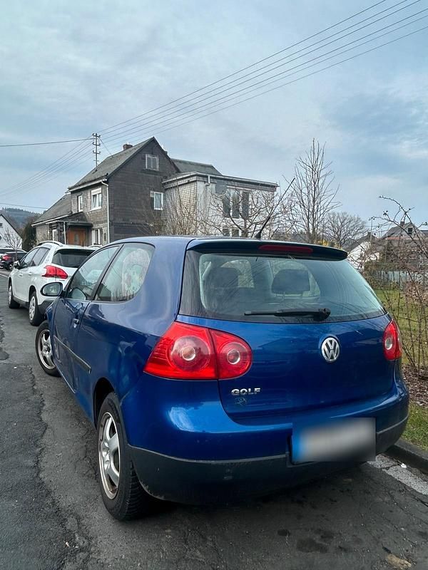 Gebraucht VW Golf IV 75 PS (55 kW) 2005 Blau Kleinwagen