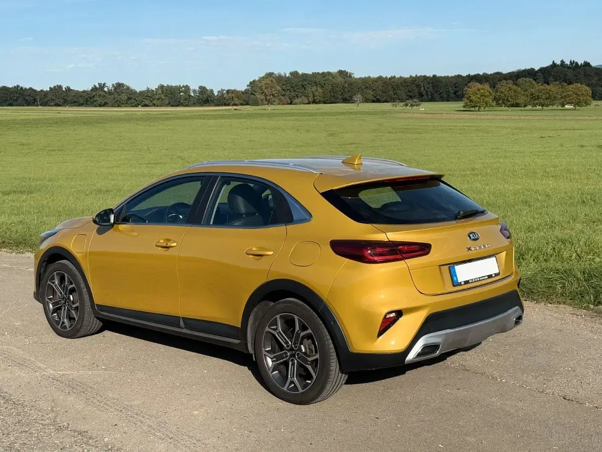 Używany Kia XCeed 141 KM (103 kW) 2020 Żółty SUV