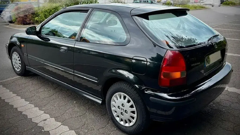 Usata Honda Civic S 90 CV (66 kW) 1997 Nero Berlina