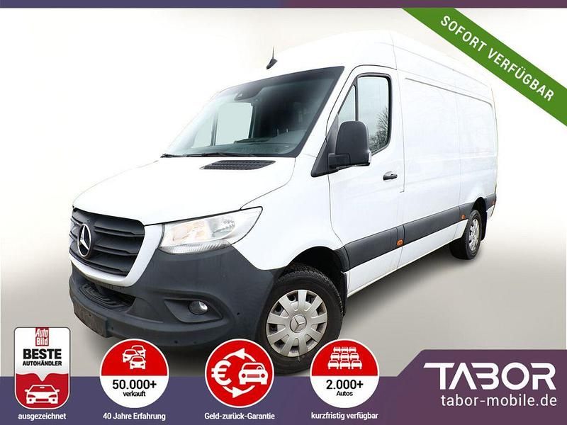Weiss Gebraucht 2021 Mercedes Sprinter Van | 39.688 € (Teuer) - Bild 1/2