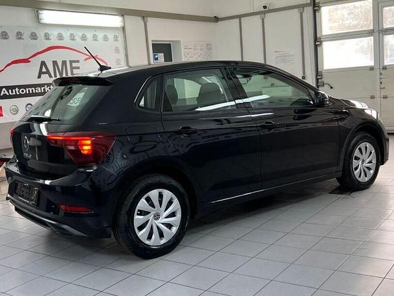 Gebraucht VW Polo Life 95 PS (69 kW) 2022 Schwarz metallic Limousine