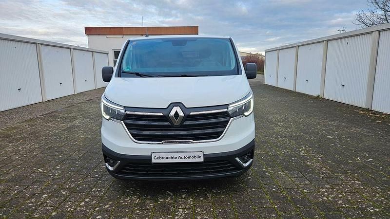 Weiß Gebraucht 2022 Renault Trafic Van / Kleinbus | 14.500 € (Superpreis) - Bild 1/4