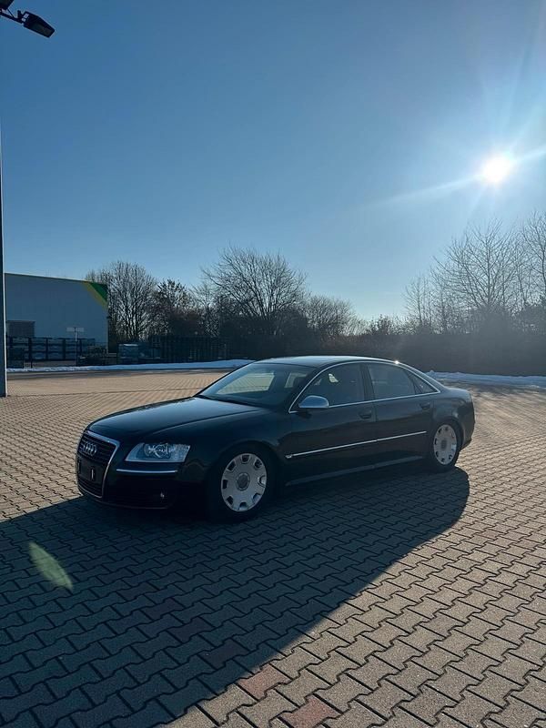 Schwarz Gebraucht 2006 Audi A8 Limousine | 9.000 € (Fairer Preis) - Bild 1/4