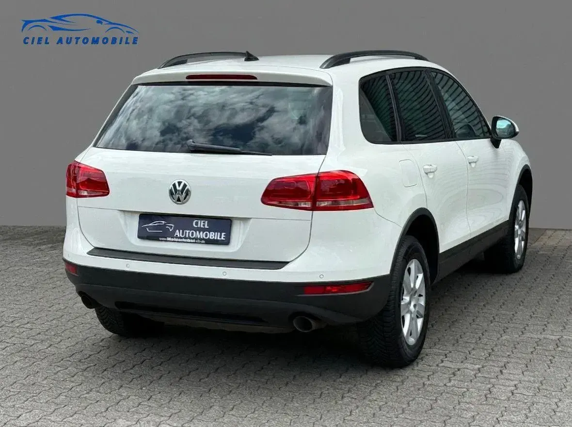 Gebraucht VW Touareg 239 PS (175 kW) 2011 Weiß SUV
