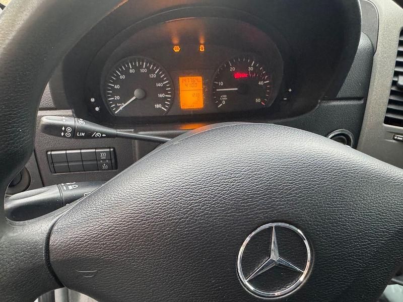Gebraucht Mercedes Sprinter 190 PS (139 kW) 2018 Grau Van