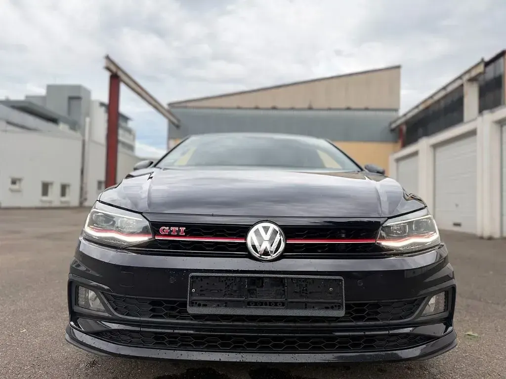 Gebraucht VW Polo Beats 200 PS (147 kW) 2018 Schwarz Kleinwagen