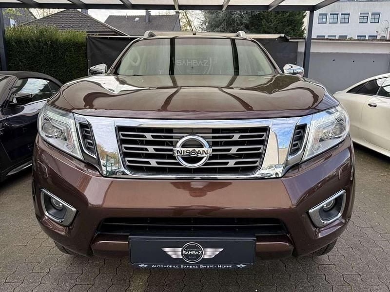 Gebraucht Nissan Navara Tekna 190 PS (139 kW) 2017 Braun Pickup