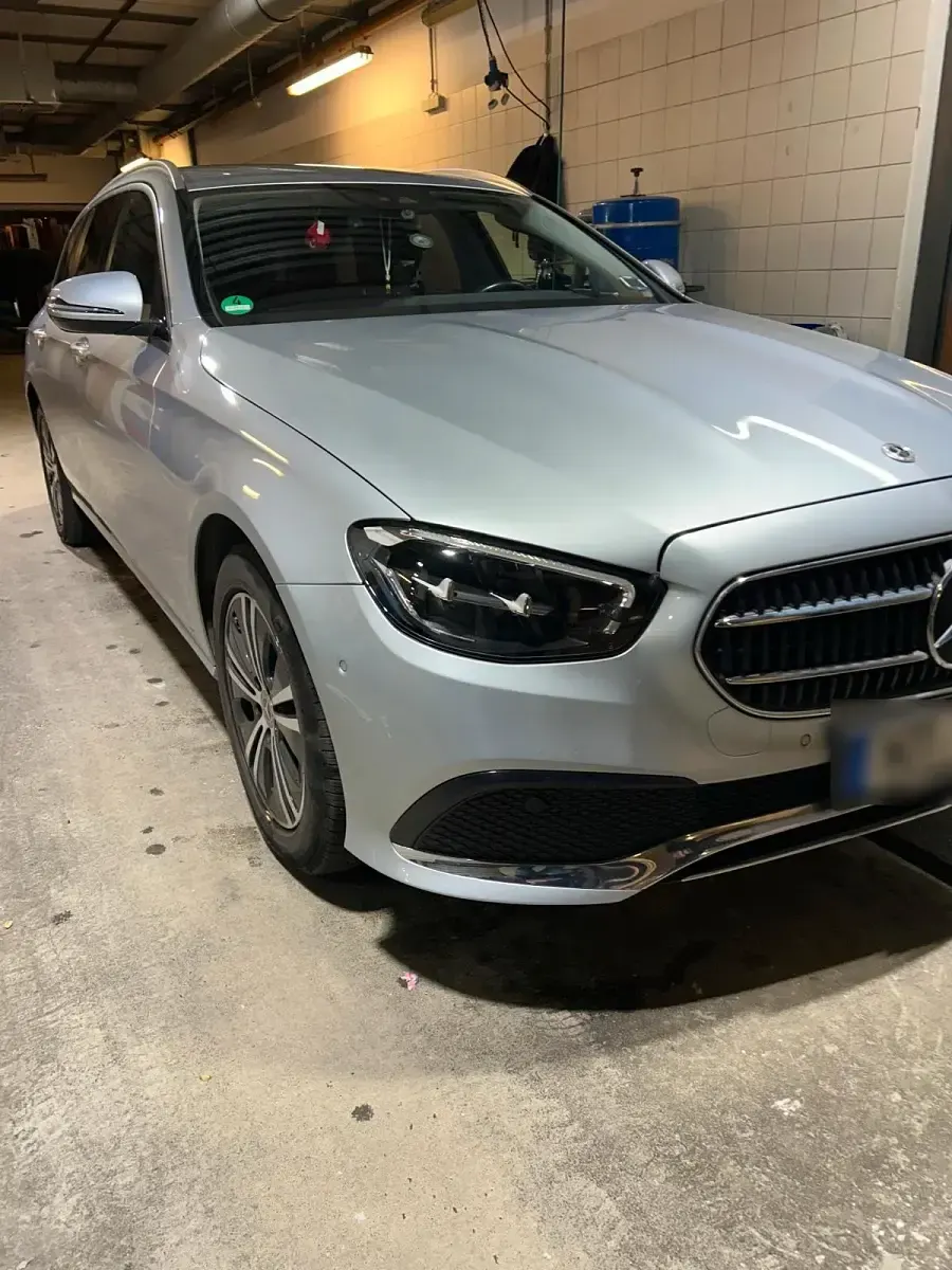 Gebraucht Mercedes E220 194 PS (142 kW) 2021 Grau Kombi