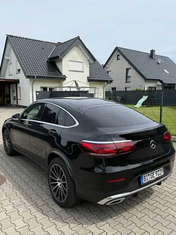 Gebraucht Mercedes GLC200 197 PS (144 kW) 2019 Schwarz SUV