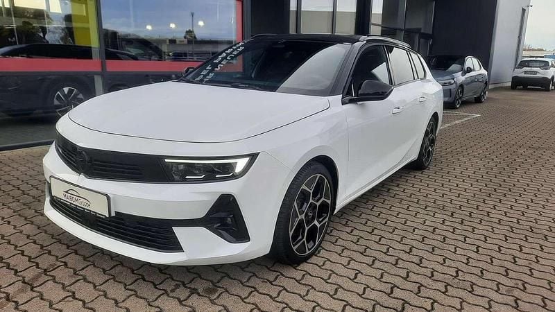 Lack weiss banquise/typ aussen Gebraucht 2024 Opel Astra Ultimate Kombi | 27.880 € (Fairer Preis) - Bild 1/4