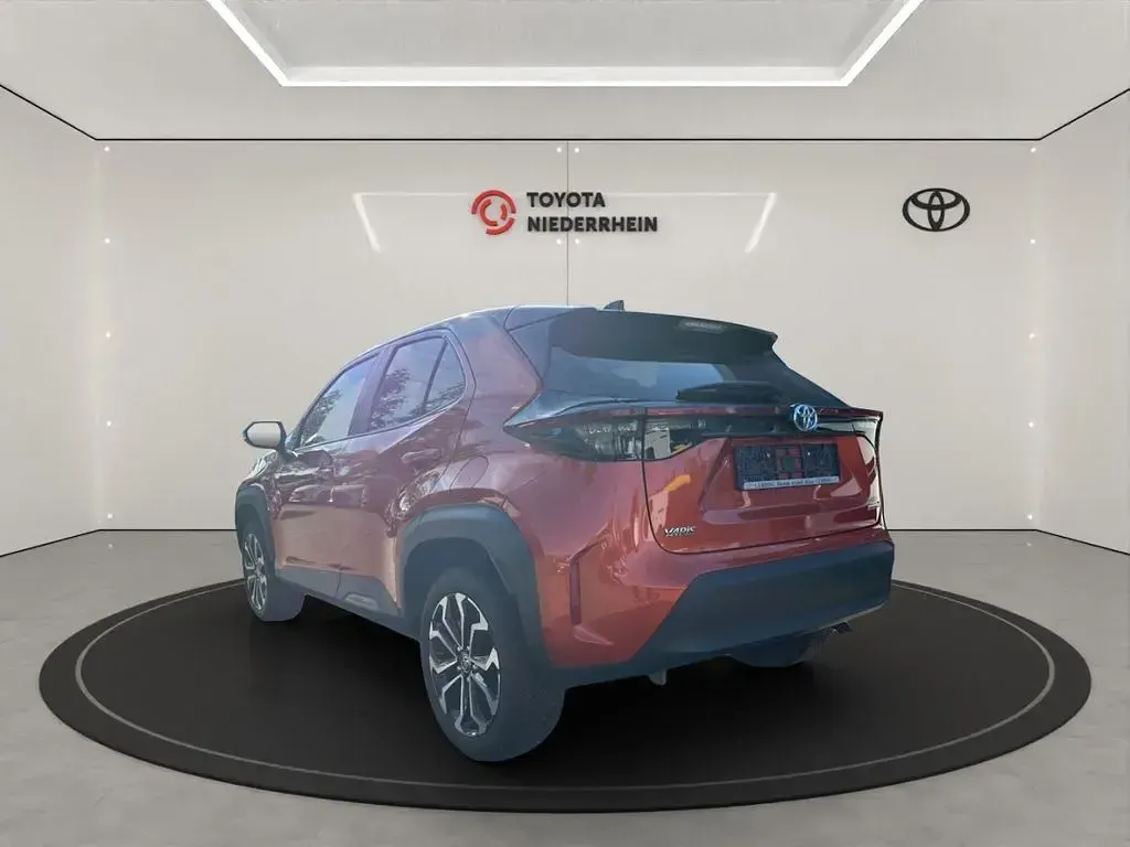 Gebraucht Toyota Yaris Cross Edition 116 PS (85 kW) 2023 Orange SUV