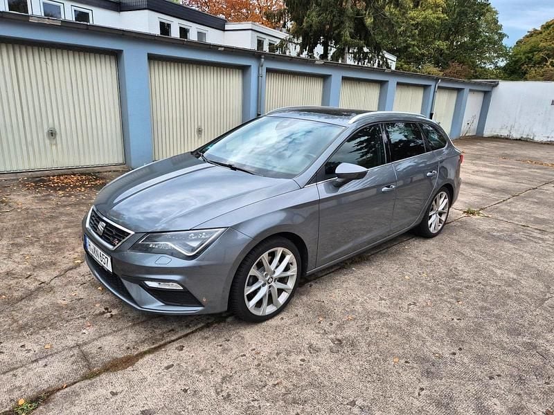 Grau Gebraucht 2017 Seat Leon FR Kombi | 10.999 € (Guter Preis) - Bild 1/4