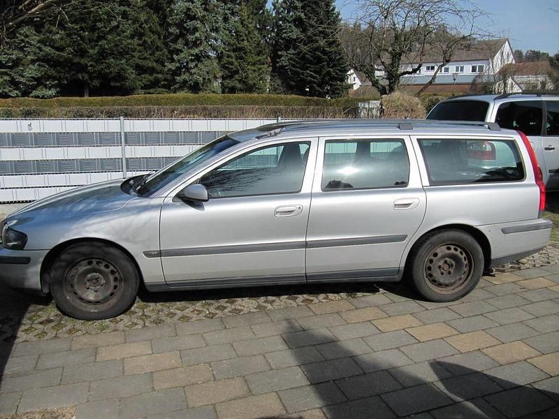 Gebraucht Volvo V70 163 PS (119 kW) 2003 Silber Kombi