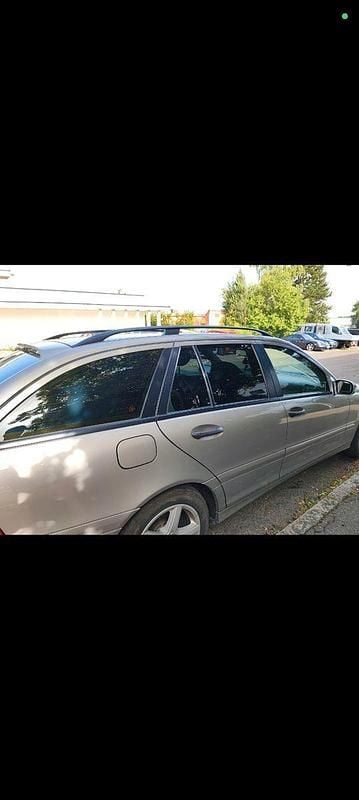 Gebraucht Mercedes C220 Classic 150 PS (110 kW) 2006 Silber Kombi