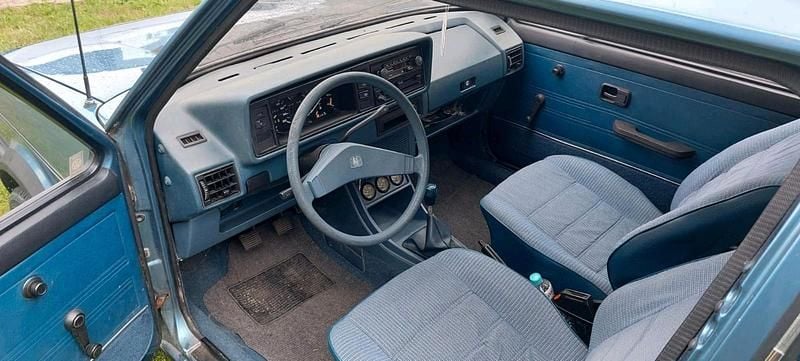 Gebraucht VW Golf I 71 PS (52 kW) 1981 Blau Kleinwagen