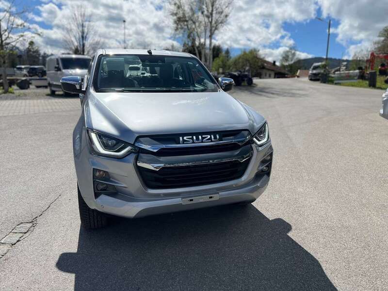 Gebraucht Isuzu D-Max 163 PS (119 kW) 2024 Mercury silver Pickup
