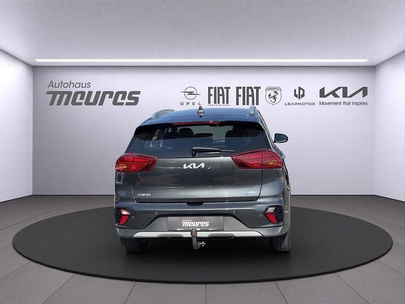 Gebraucht Kia Niro Vision 141 PS (103 kW) 2022 Agt) interstellar grau m (grau SUV