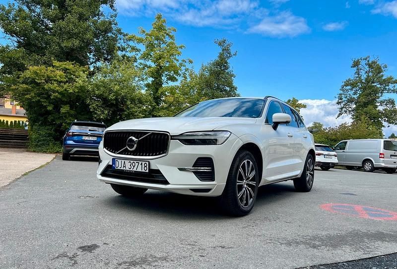 Weiß Gebraucht 2021 Volvo XC60 SUV | 26.500 € - Bild 1/4