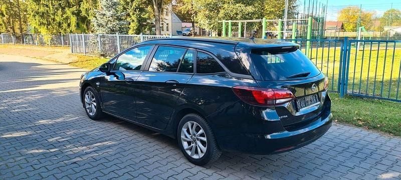 Gebraucht Opel Astra 122 PS (89 kW) 2020 Schwarz Kombi