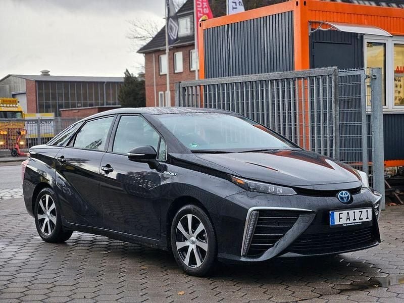 Gebraucht Toyota Mirai H2 75 PS (55 kW) 2017 Schwarz Limousine