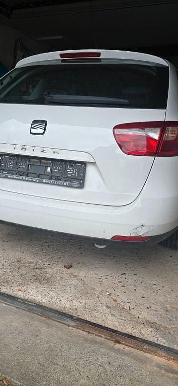 Gebraucht Seat Ibiza Style 69 PS (50 kW) 2011 Weiß Limousine