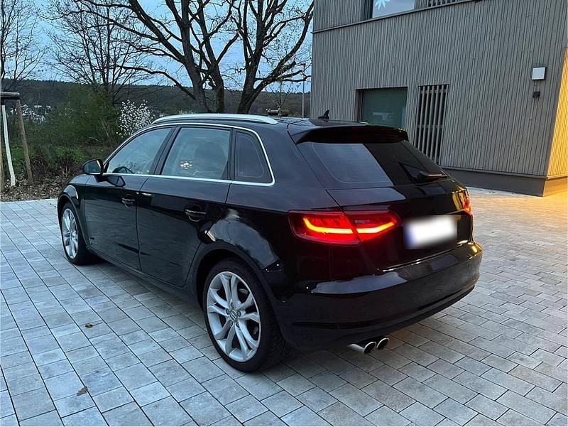 Gebraucht Audi A3 Sportback 150 PS (110 kW) 2013 Schwarz Kleinwagen