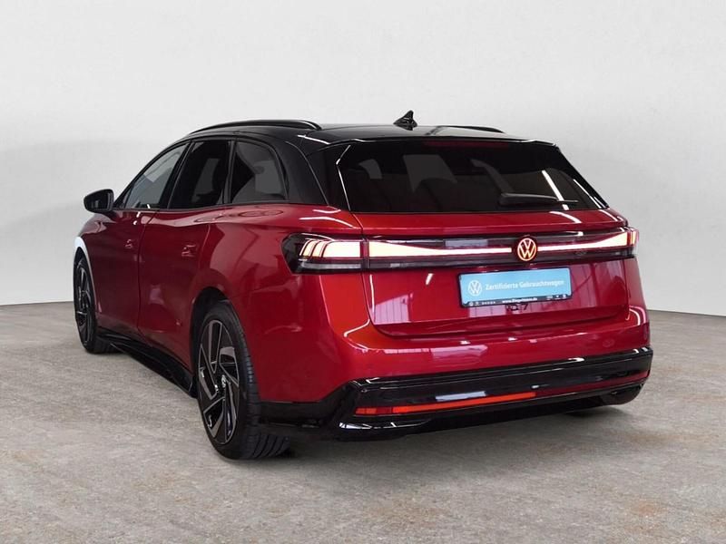 Gebraucht VW ID.7 Pro 210 kW (286 PS) 2025 Kings red metallic Kombi