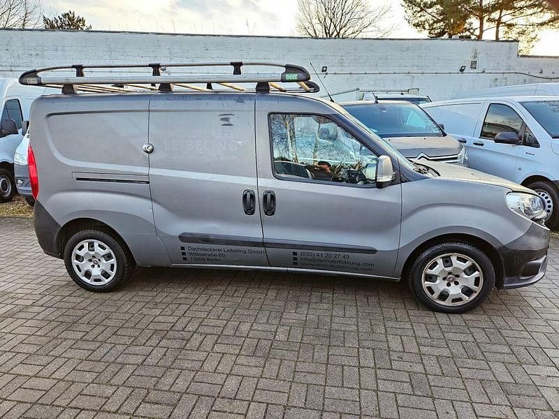 Gebraucht Fiat Doblò 95 PS (69 kW) 2017 Weiß Van / Kleinbus