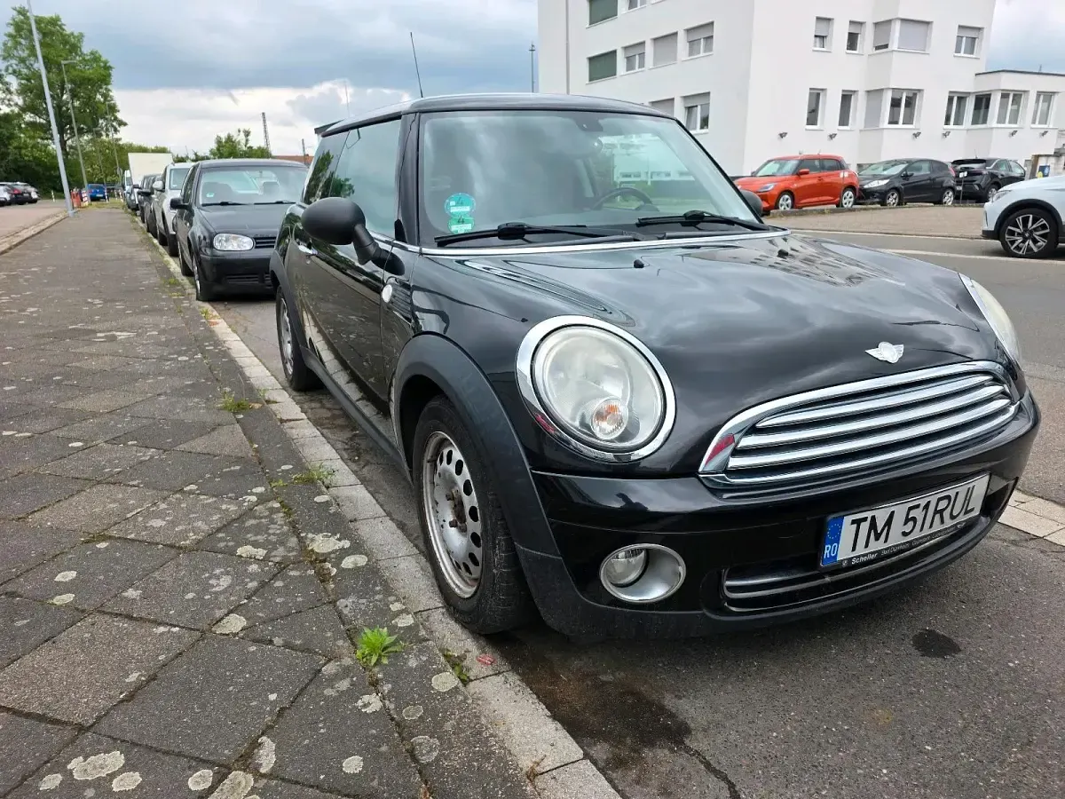 Usata Mini ONE 95 CV (69 kW) 2009 Nero Utilitaria