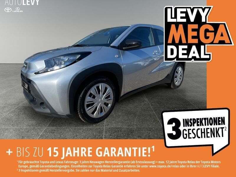 Silber Gebraucht 2023 Toyota Aygo Business Edition Kleinwagen | 13.888 € (Guter Preis) - Bild 1/4