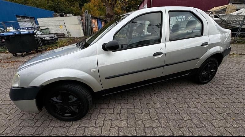 Gebraucht Dacia Logan 87 PS (63 kW) 2005 Gold Limousine