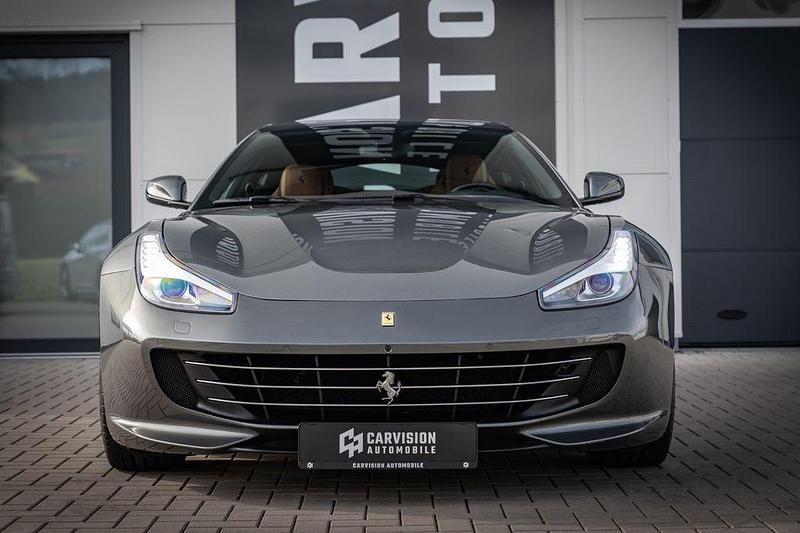 Gebraucht Ferrari GTC4Lusso 689 PS (506 kW) 2019 Grau Kombi