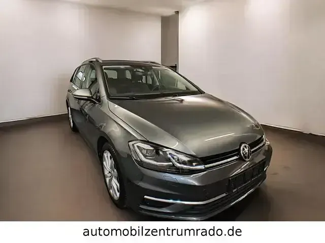 Gebraucht VW Golf VII Highline 150 PS (110 kW) 2019 Grau Kombi