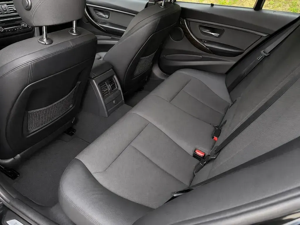 Gebraucht BMW 328 Performance 245 PS (180 kW) 2012 Schwarz Limousine