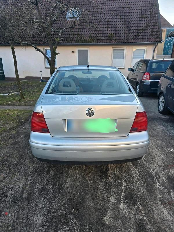 Gebraucht VW Bora 150 PS (110 kW) 2000 Silber Kleinwagen