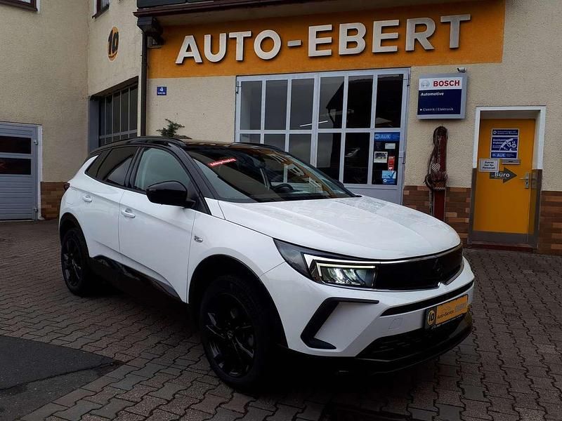 Weiß Gebraucht 2022 Opel Grandland X GS Line SUV | 20.500 € (Fairer Preis) - Bild 1/4