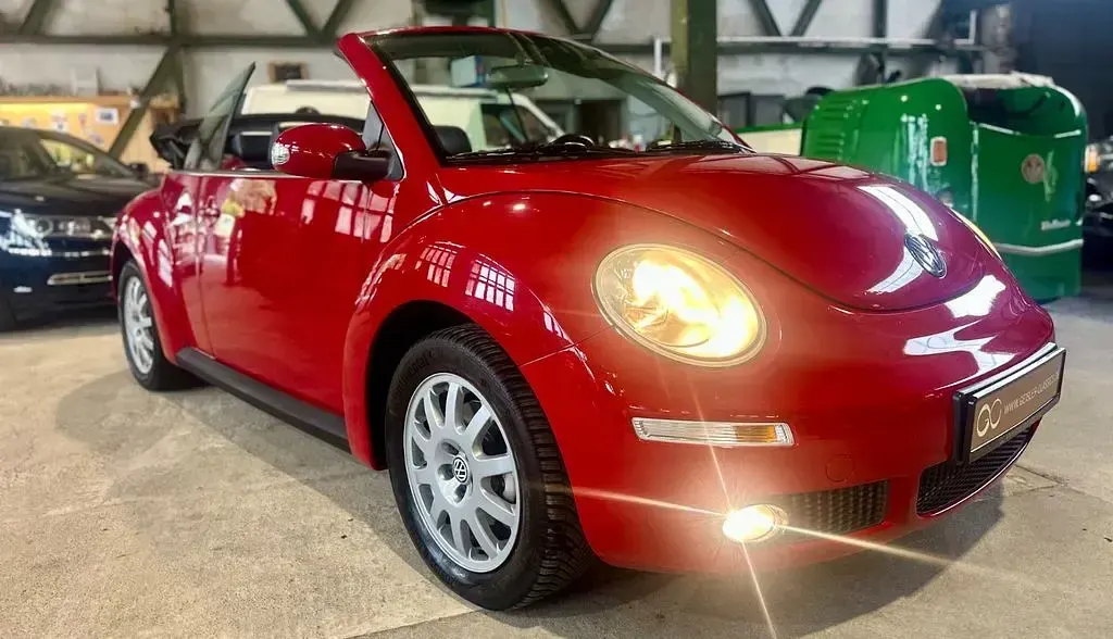 Gebraucht VW New Beetle Cabriolet 116 PS (85 kW) 2006 Rot Cabrio